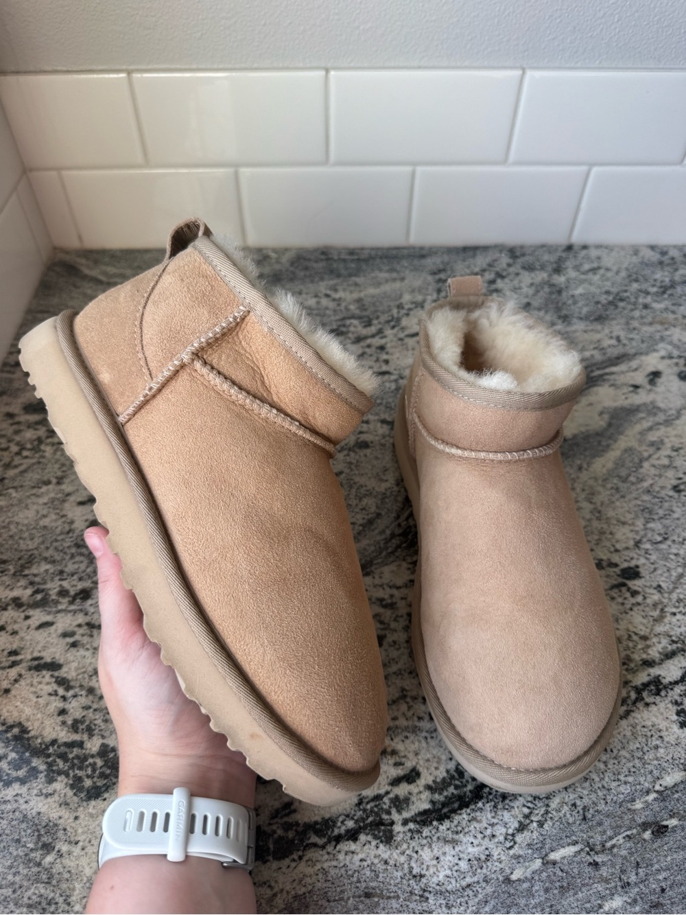 UGG Ultra Mini Ankle Boot in Mustard Seed. Women’s 8. VGUC